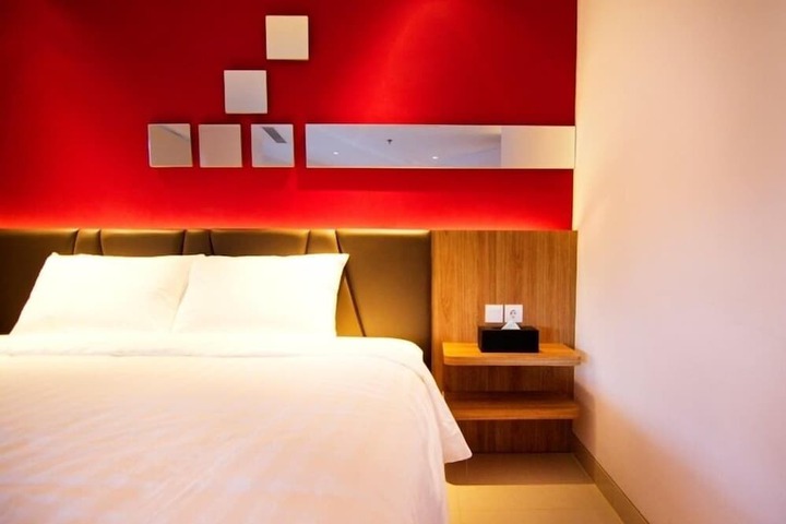 Room 27 of 53