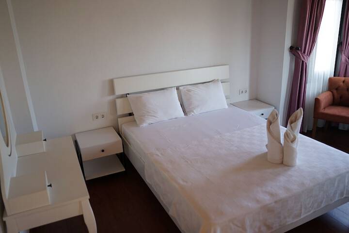 Room 65 of 139