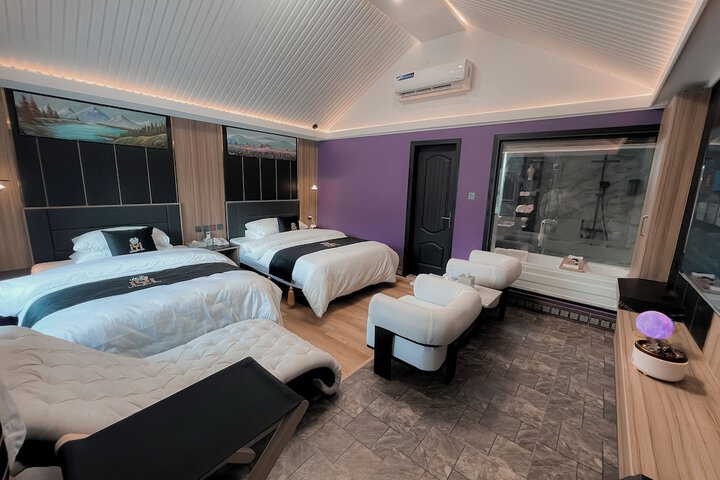 Room 12 of 35