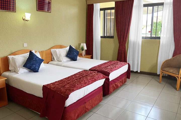 Room 4 of 37