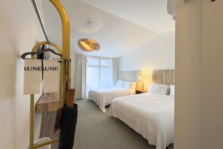 Room 40 of 85
