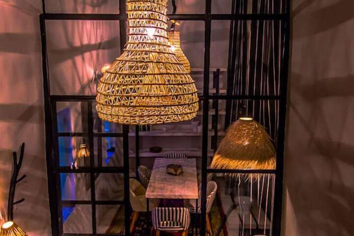Lounge 63 of 72