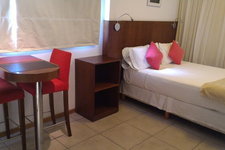 Room 3 of 25