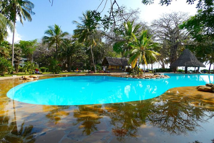Pool 25 of 62
