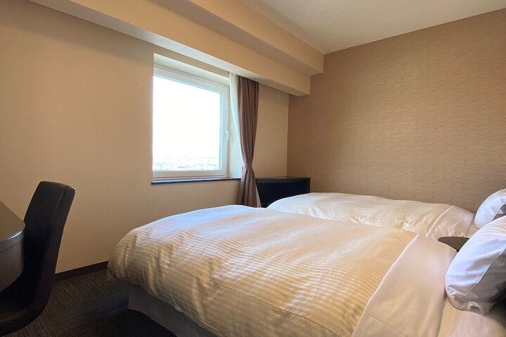 Room 4 of 29