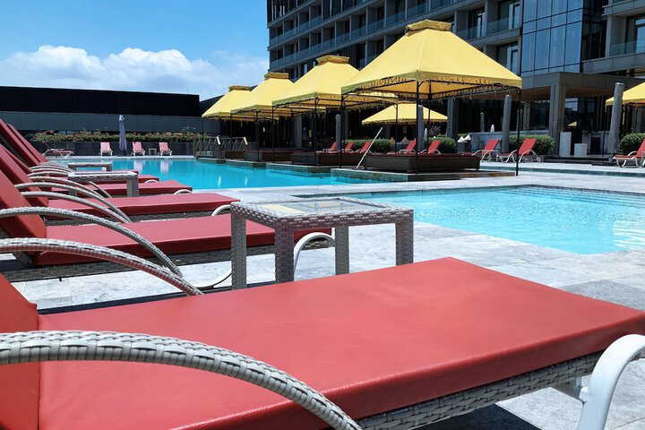 Pool 12 of 20