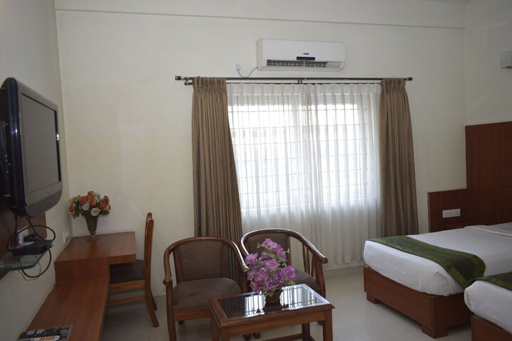 Room 17 of 35