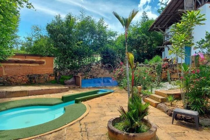 Pool 64 of 87