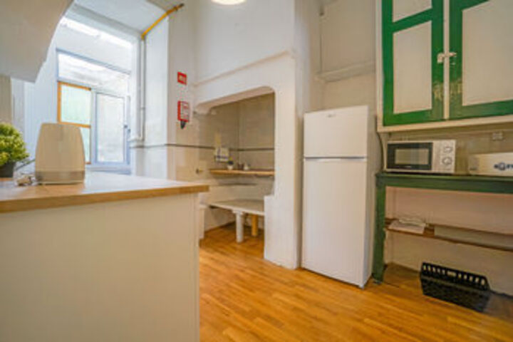 Room 201 of 263