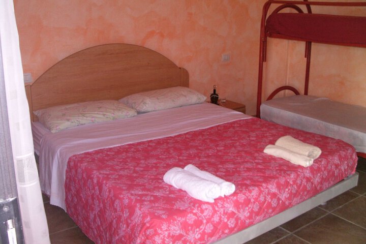 Room 3 of 4