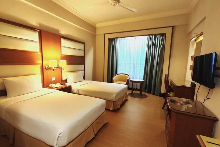 Room 42 of 74