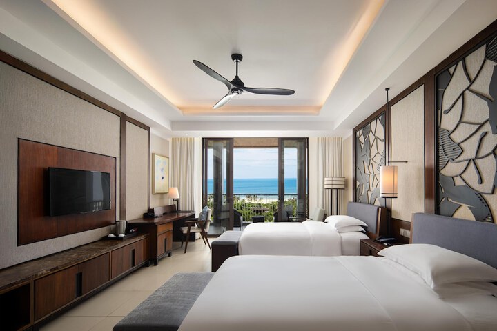 Room 31 of 100