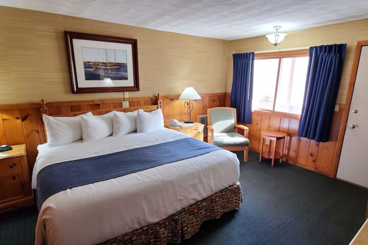 Room 30 of 145