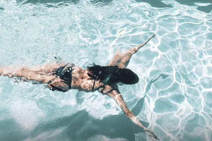 Hotel Pool