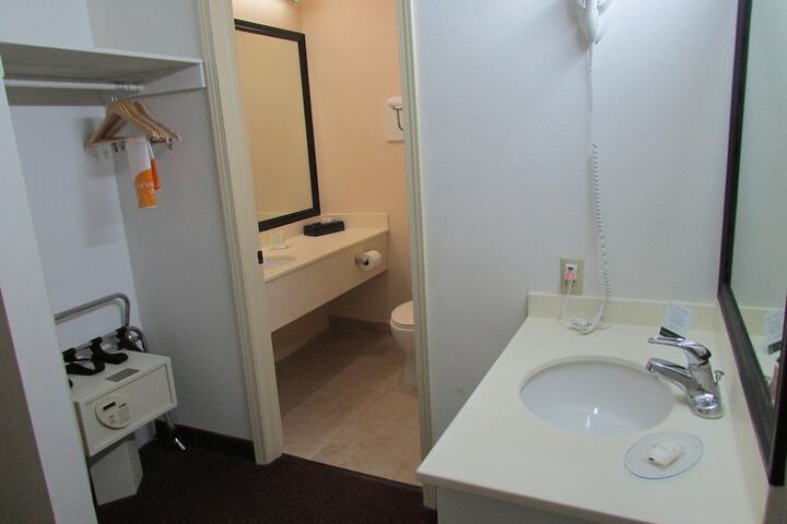 Bathroom amenities