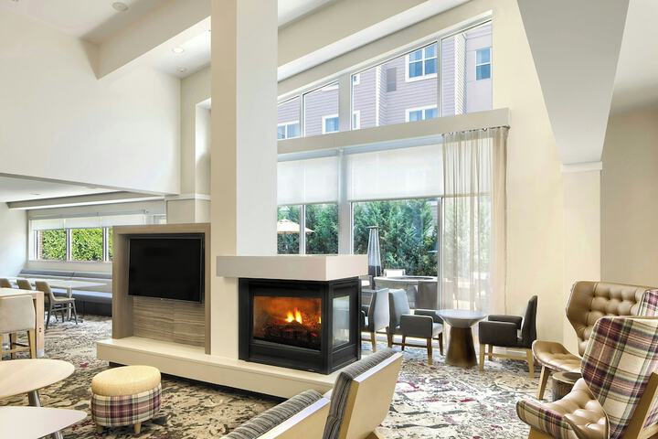 Hotel Interior 4 of 37