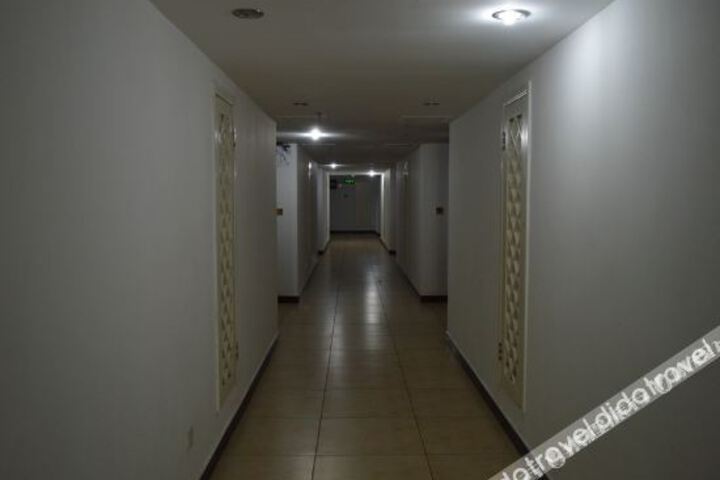 Hotel Interior 8 of 25