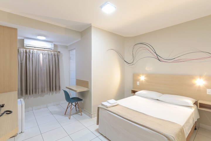 Room 7 of 43
