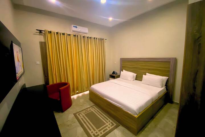 Room 22 of 66