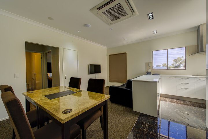 Room 5 of 43