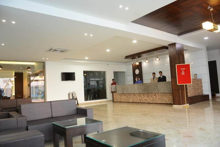 Hotel Interior 4 of 36