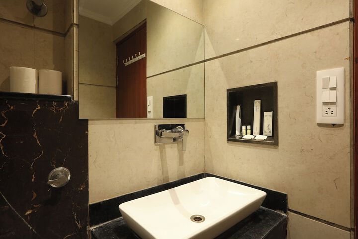 Room 20 of 32