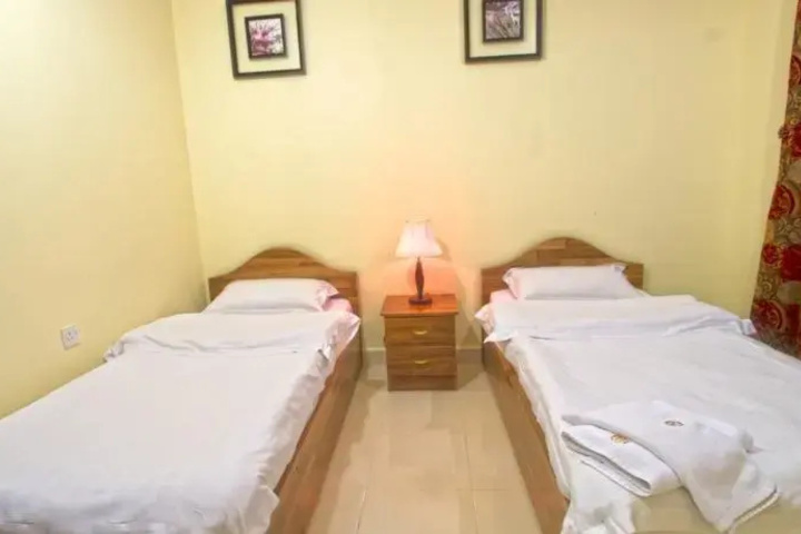 Room 5 of 15