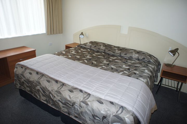Room 15 of 93