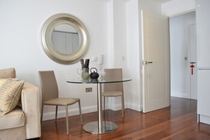Room 5 of 21