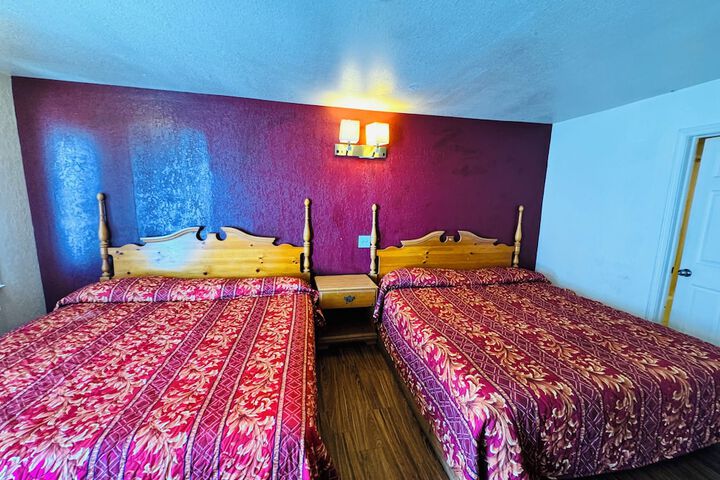 2 King Beds (17 of 19)