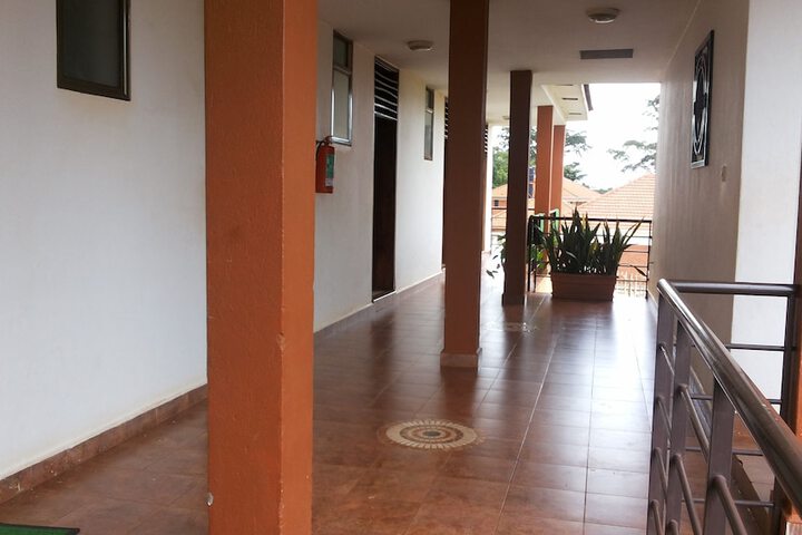 Ballroom/Hall 53 of 78