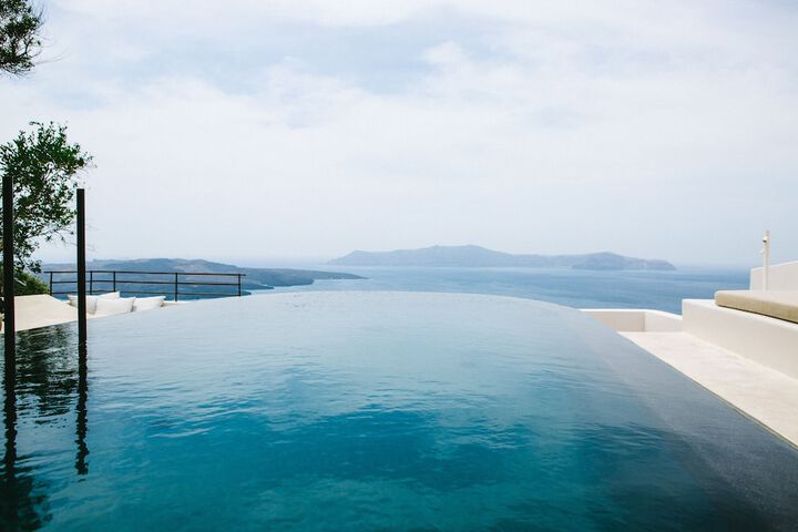 Pool 126 of 158