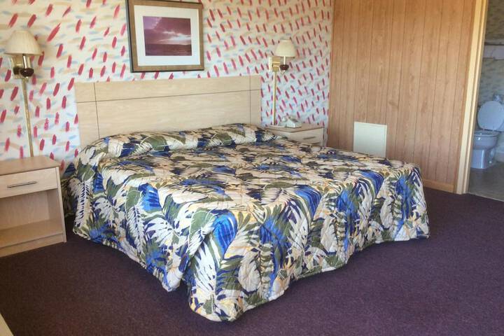 Room 17 of 53