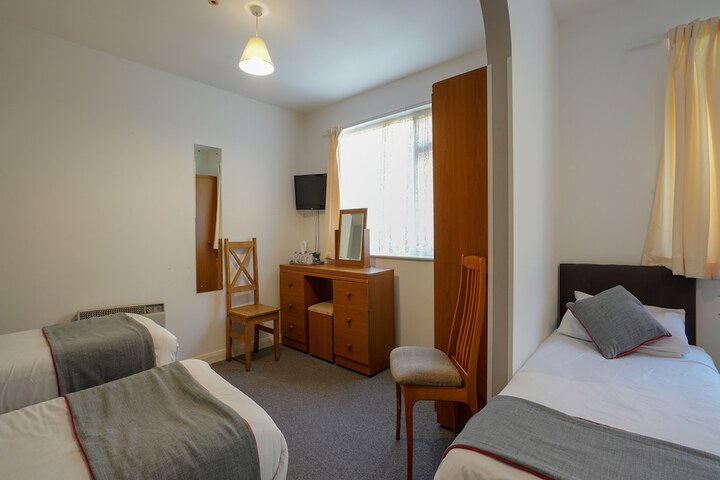 Room 19 of 111