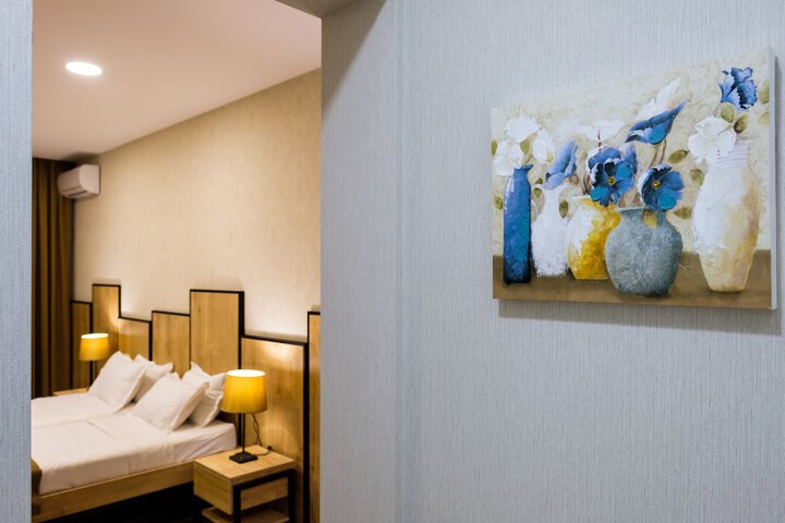 Room 12 of 51