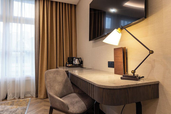 Room 51 of 101