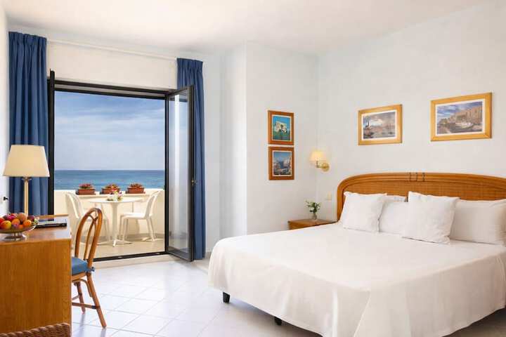 Room 8 of 29