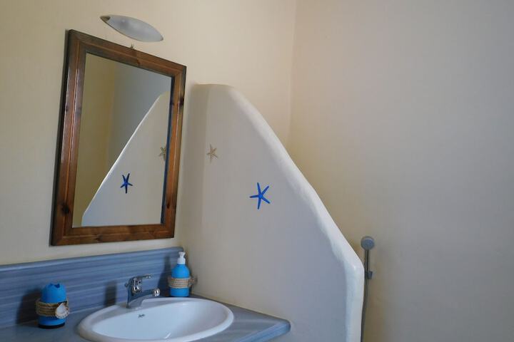 Room 25 of 42