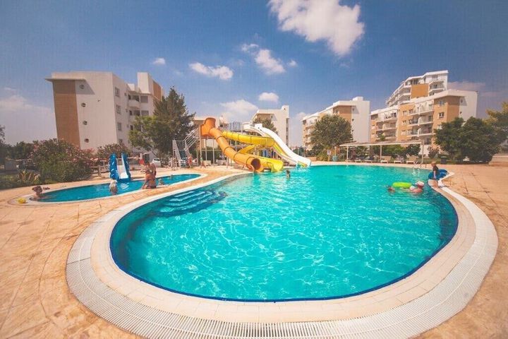 Pool 11 of 24