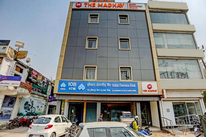 Hotel Noida Grand at Sector 121 Couple Friendly 