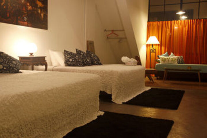 Room 5 of 19