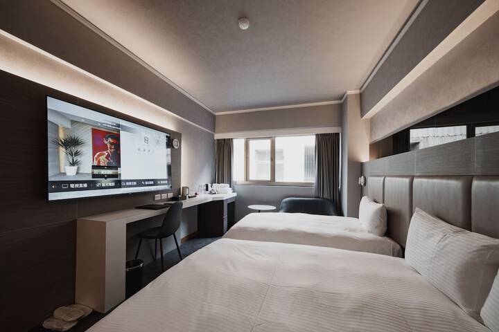 Room 19 of 44