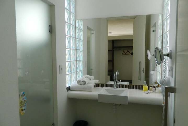 Clean Restrooms
