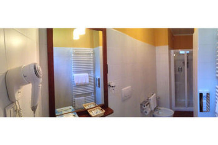 Room 2 of 54