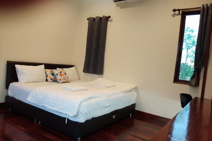 Room 9 of 44