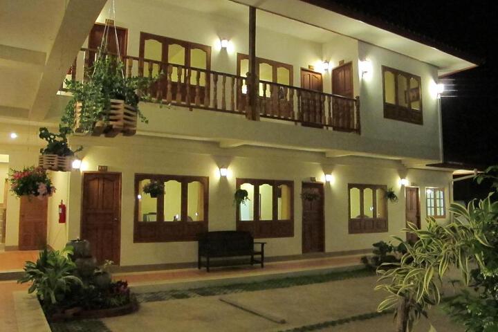 Huen Kuang Nan Hotel