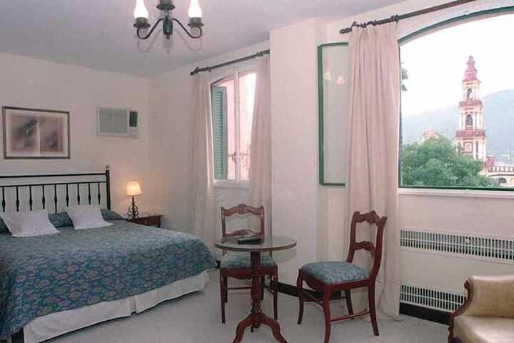 Room 51 of 119