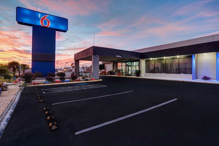 Hotel 42 of 43