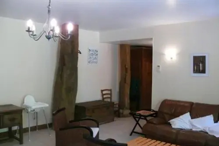 Room 9 of 22