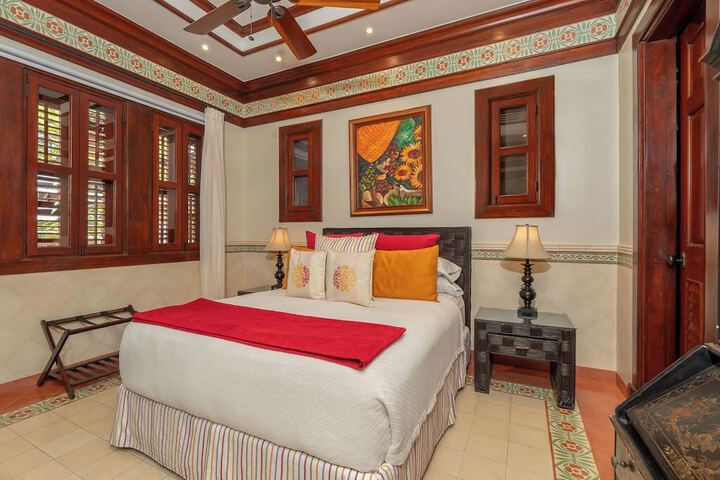 Room 204 of 1000